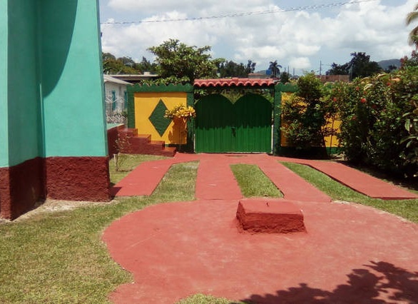 'Entrance to garage' Casas particulares are an alternative to hotels in Cuba.